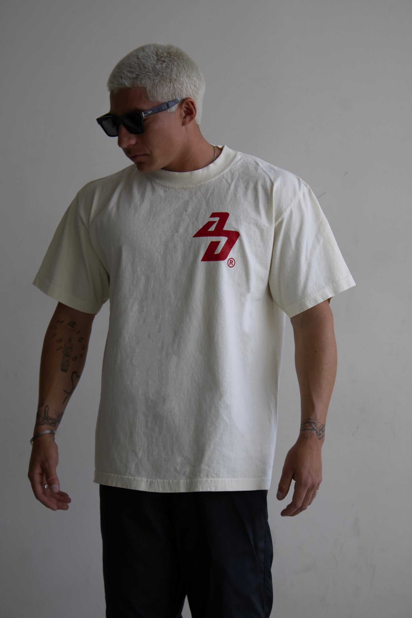BETTER, FASTER, STRONGER - CREME TEE